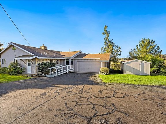 3rd image of 103 Old Summit Rd