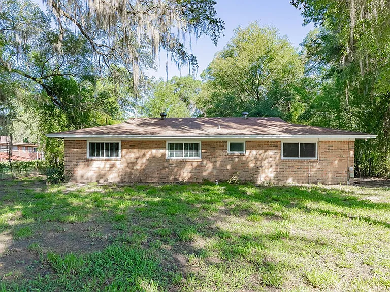 5018 Country Rd #214 — Photo 1