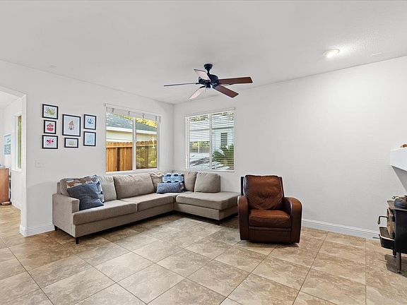 2nd image of 1528 Burchell Hill Dr