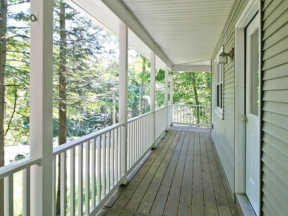 2nd image of 36 Torrey St