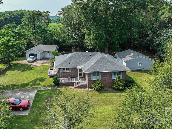 4th image of 24747 Millingport Rd