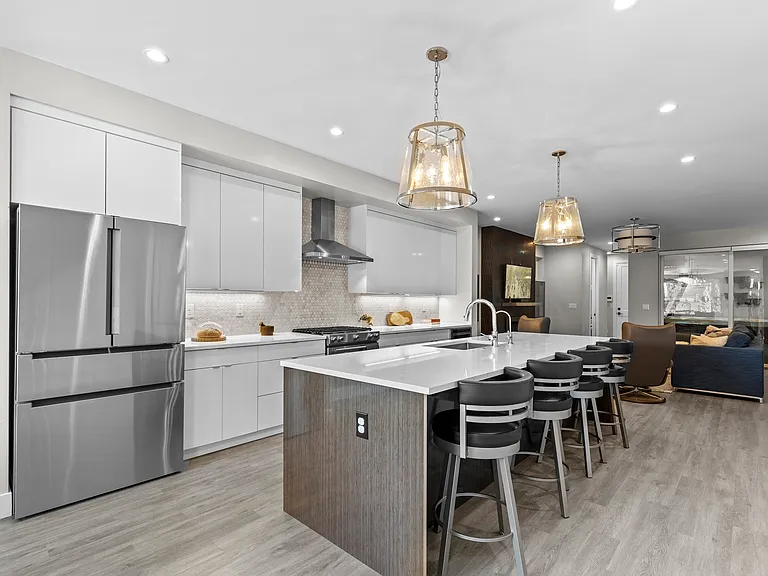 3224 W 16th Ave — Photo 5