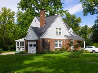 810 S Oakland Ave, Carbondale, IL 62901