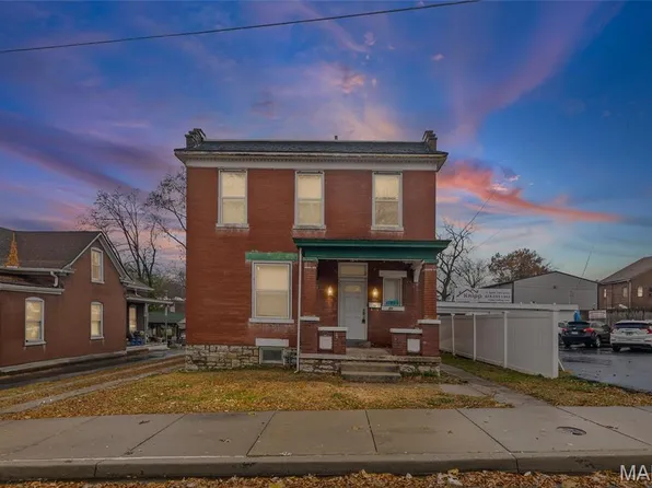 21 S 10th St, Belleville, IL 62220