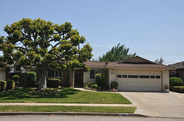 1st image of 622 Westridge Dr