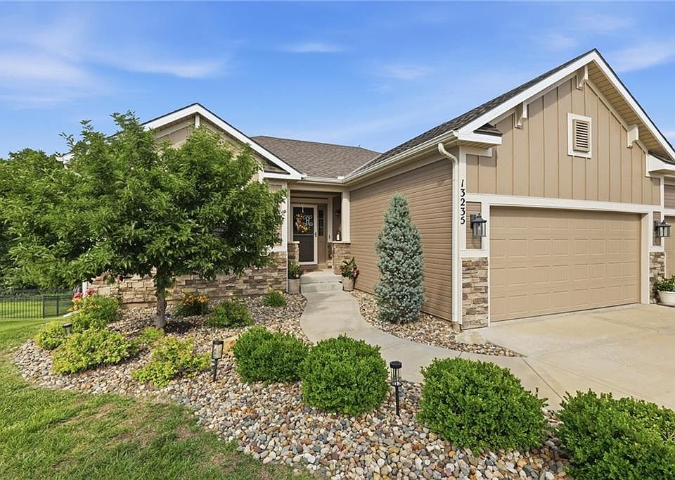1st image of 13235 N Shadow Brook Ct