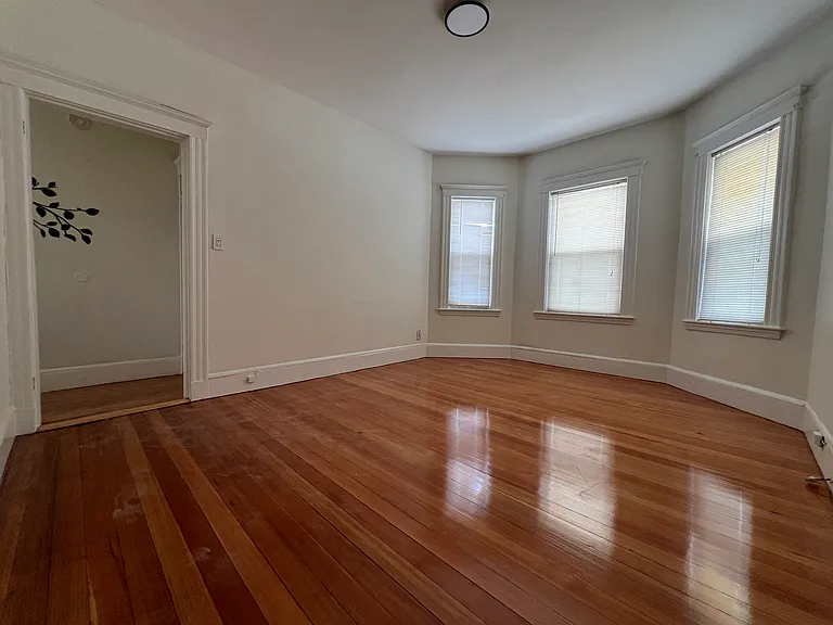 132 Buttonwood St #2 — Photo 6