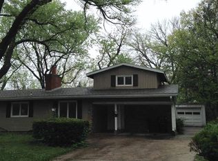 2035 SW Birchwood Ln, Topeka, KS 66604