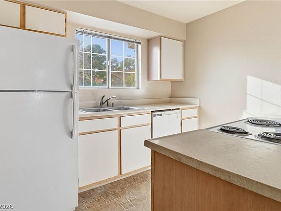 3rd image of 2750 S Durango Dr APT 2095