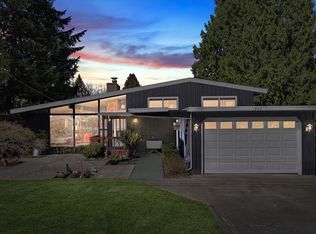 1946 SW 167th St, Seattle, WA 98166