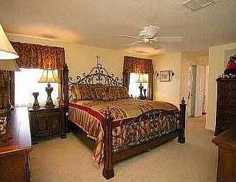 3rd image of 807 Lavender Cir