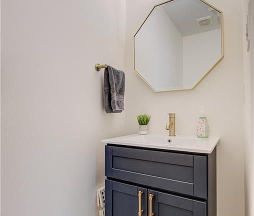 4th image of 96 Wilton Rd