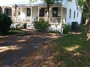 316 Dry St, Southport, NC 28461
