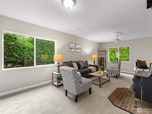 4th image of 26019 353rd Avenue SE