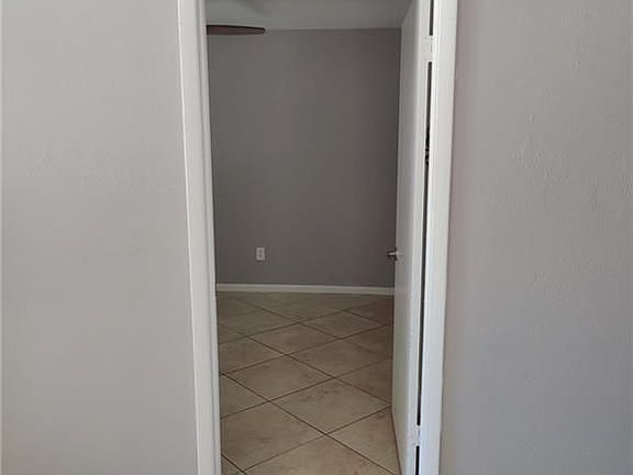 5th image of 636 108th Ave N
