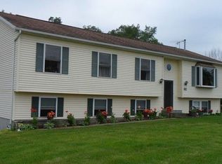 32 Hudson River Rd, Saugerties, NY 12477