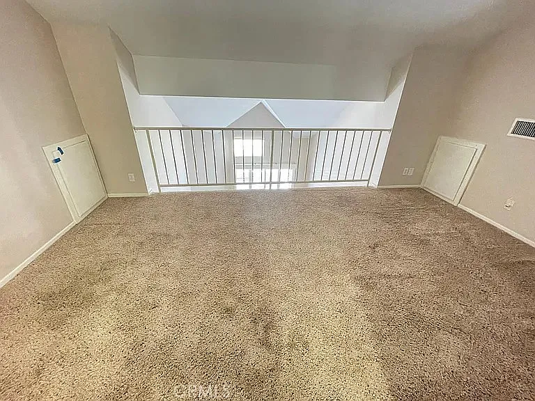 1200 Gaviota Ave #305 — Photo 5