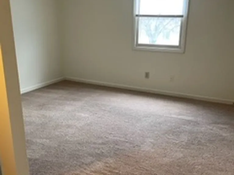 2825 Whitener St — Photo 7