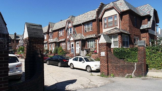 2nd image of 6804 Madeline Ct