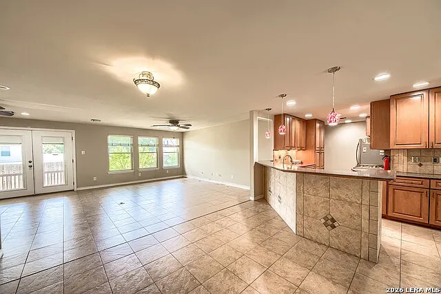 8406 Deer Holw — Photo 11