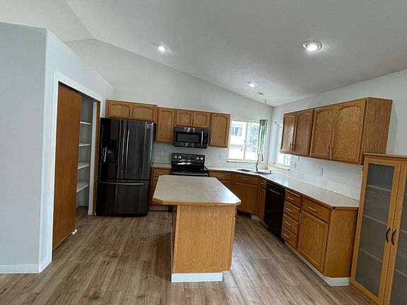5th image of 9517 E Princeton Ave