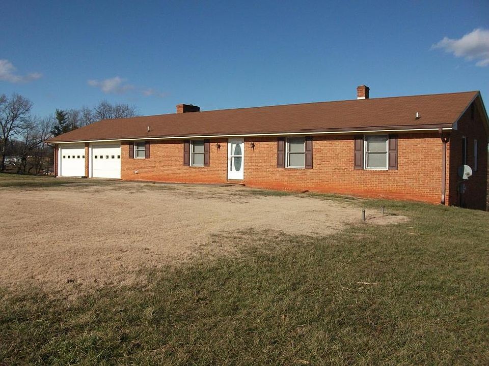 1st image of 111 Twin Hollow Ln