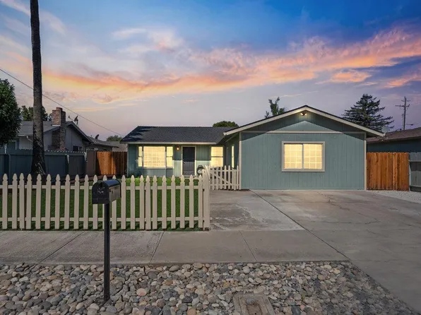 22 Line St, Hollister, CA 95023