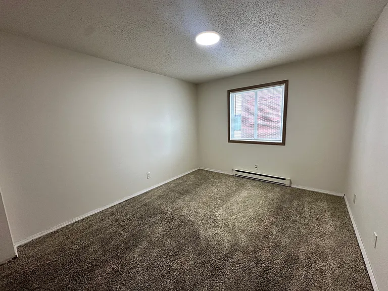 24th St. Apartments — Photo 32