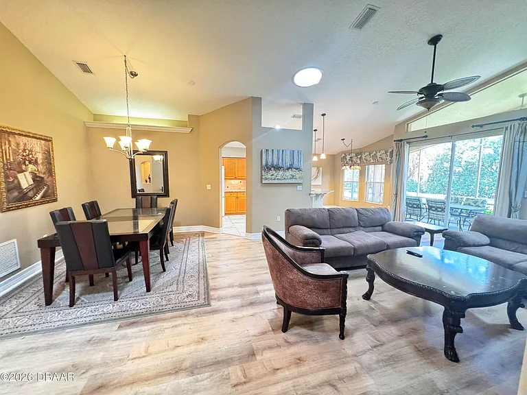 1315 Coconut Palm Cir — Photo 8