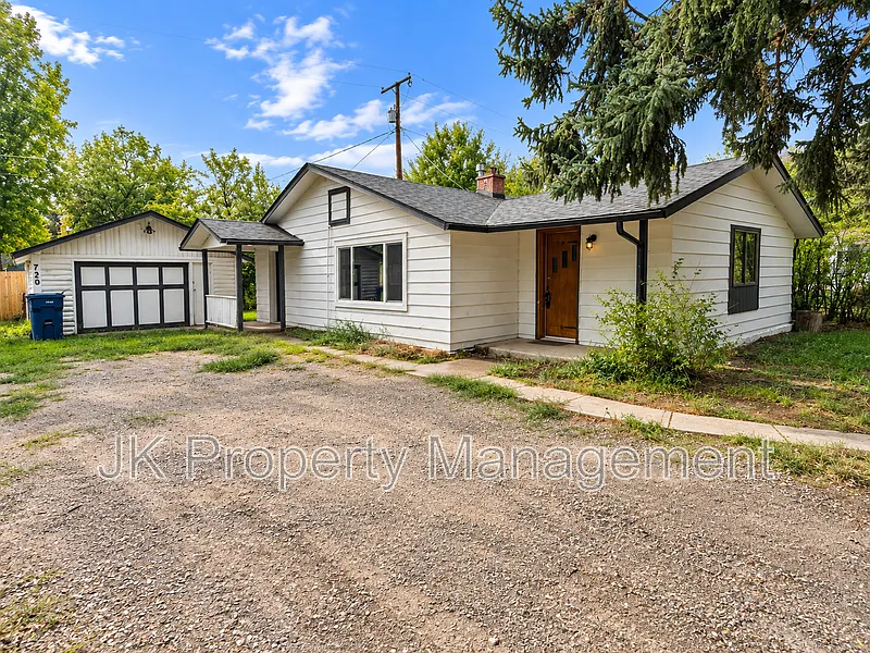 720 9th Ave SW