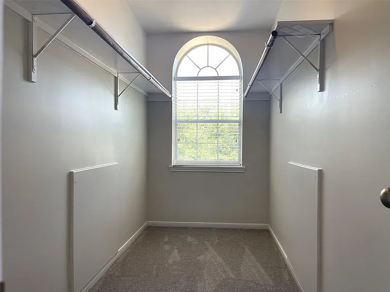 6411 Virginia Fields Dr — Photo 26