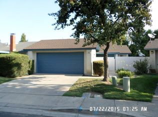 1936 E Meadowbrook Dr, Visalia, CA 93292