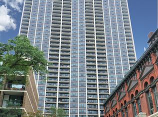1560 N Sandburg Ter APT 1415, Chicago, IL 60610