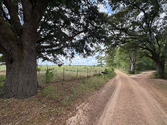 3rd image of Good Hill Rd