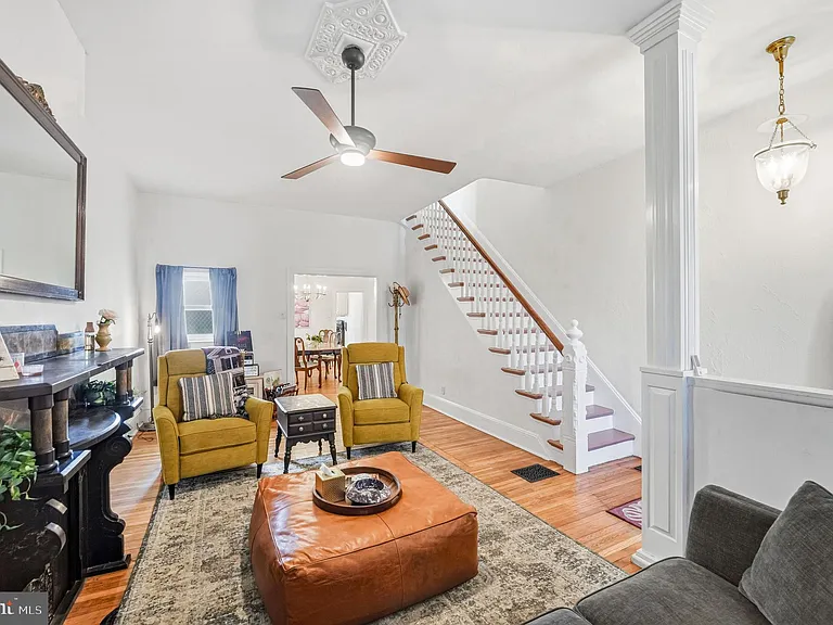 346 E Union St — Photo 12