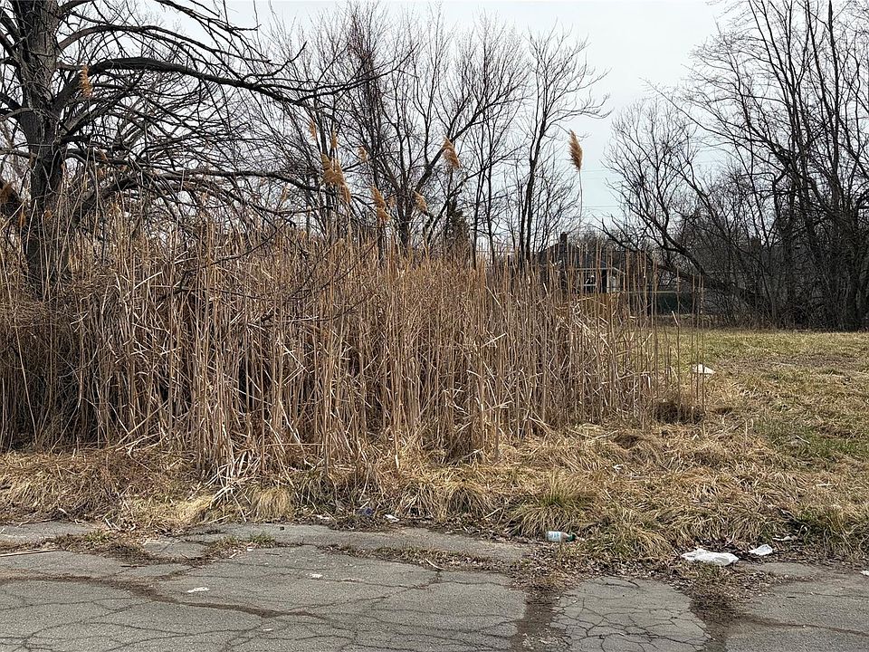 2nd image of 19202 Coventry St