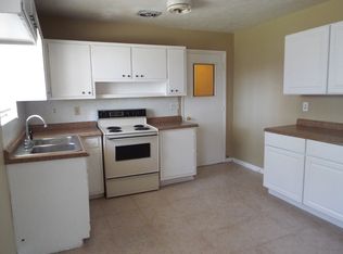 598 Ashworth Dr, Riverdale, GA 30274