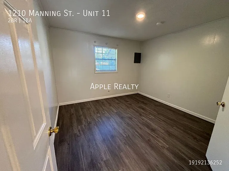 1210 Manning St #11 — Photo 6