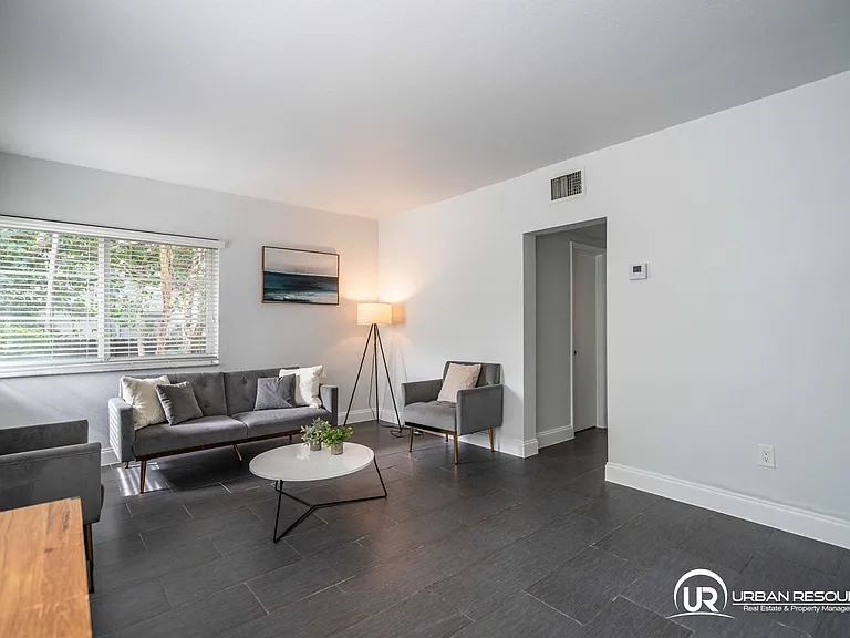 1007 Bay Dr #104 — Photo 13
