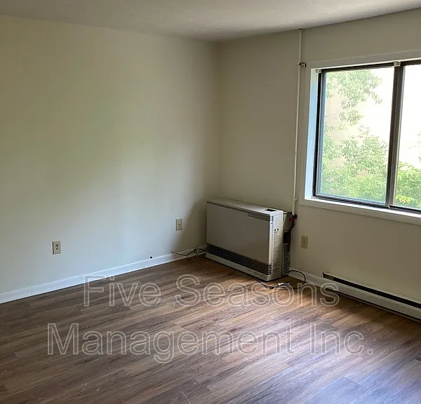 1036 Avenue B #N — Photo 2