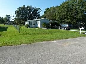 2nd image of 5674 NE 3rd Ln