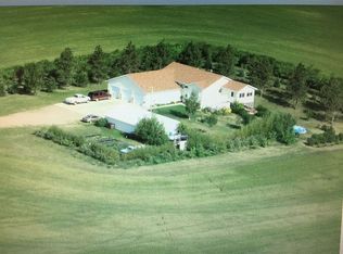 501 128th St SW, Burlington, ND 58722