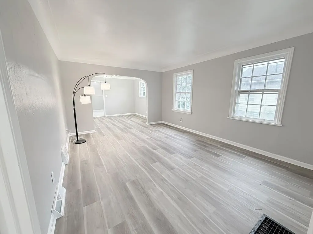 4 bed, 1247 sqft, $1,199 — Photo 2
