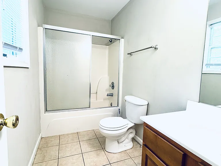 586 Hampton Way #1 — Photo 15
