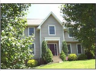 103 Valley View Dr, Greensburg, PA 15601