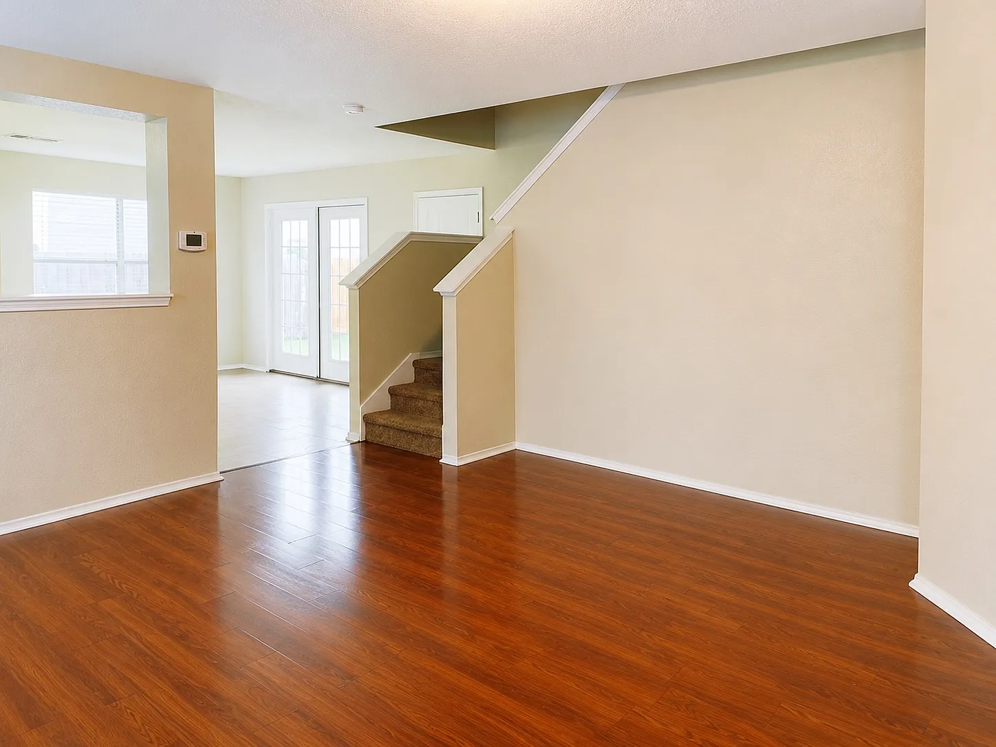 5 bed, 2.5 bath, 1721 sqft, $1,900 — Photo 4