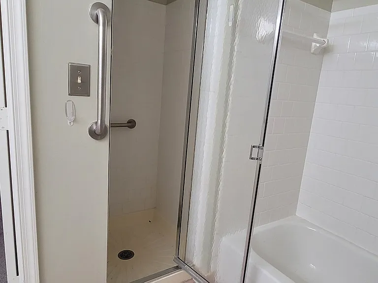 8710 Groffs Mill Dr #8710 — Photo 15