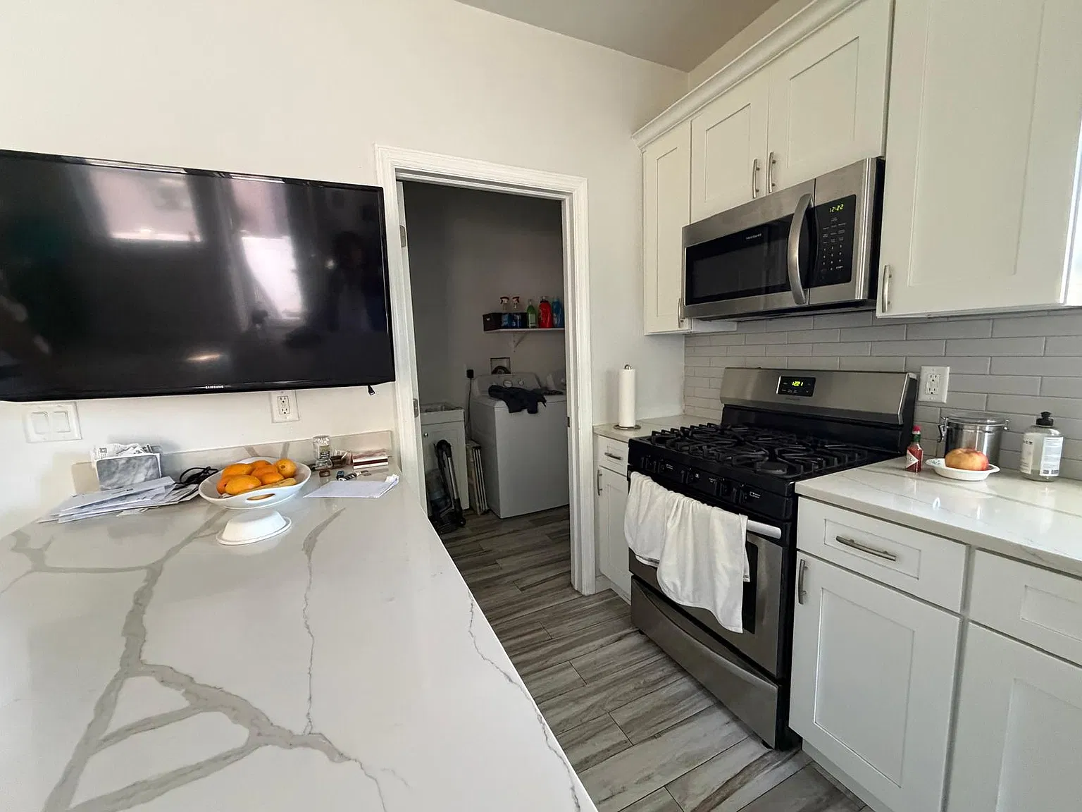 4 bed, 777 sqft, $3,600 — Photo 2