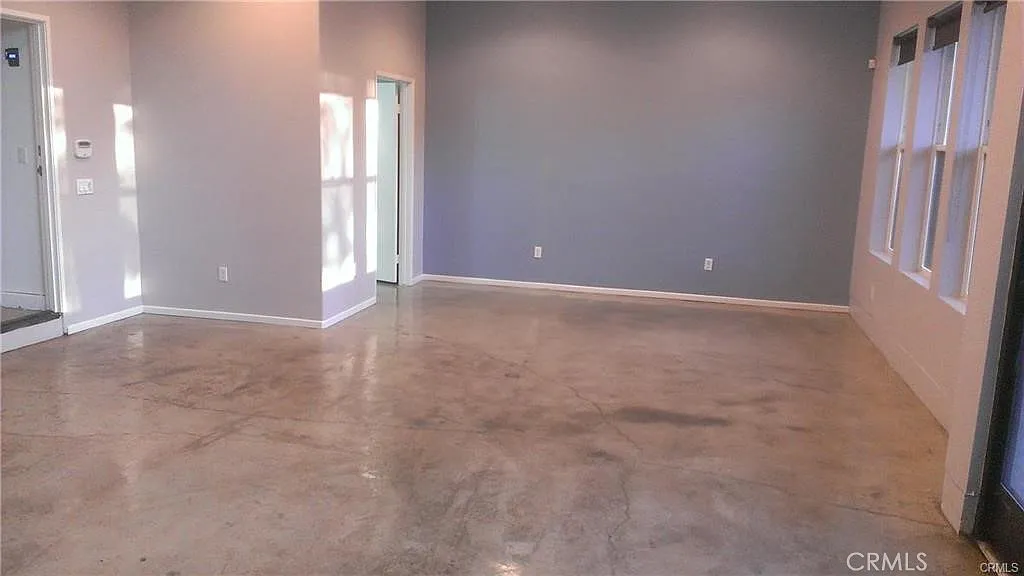 1 bed, 2200 sqft, $3,700 — Photo 4