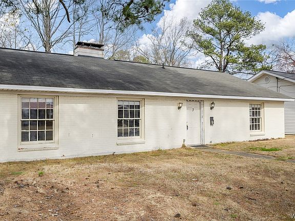 3rd image of 3 Parkwood Cir